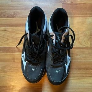 Mizuno Softball Cleats